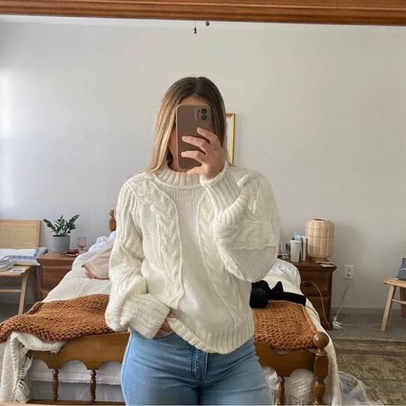 White Cable Knit Chunky Sweater by Express XS - Picture 9 of 9